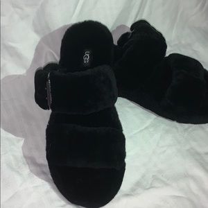 UGG YEAH SLIPPERS